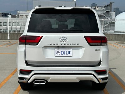 TOYOTA LAND CRUISER 300 - 4