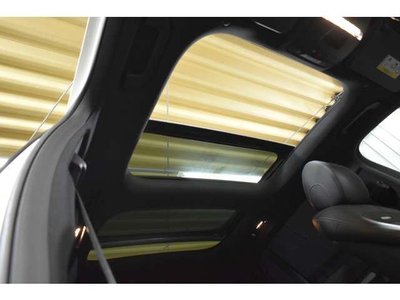 MERCEDES-BENZ E-CLASS - 4