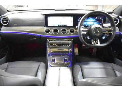 MERCEDES-BENZ E-CLASS - 2