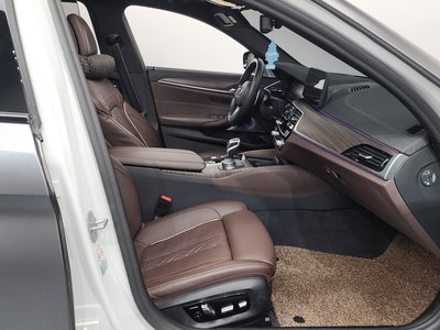 صورة مصغرة 16 لـ 2021 BMW 5 SERIES