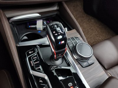 صورة مصغرة 12 لـ 2021 BMW 5 SERIES