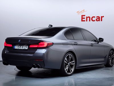 صورة 2 لـ 2021 BMW 5 SERIES