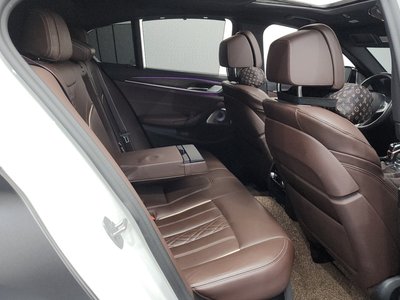 صورة مصغرة 17 لـ 2021 BMW 5 SERIES