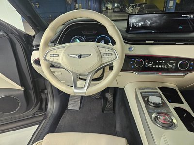 GENESIS ELECTRIFIED GV70 - 4