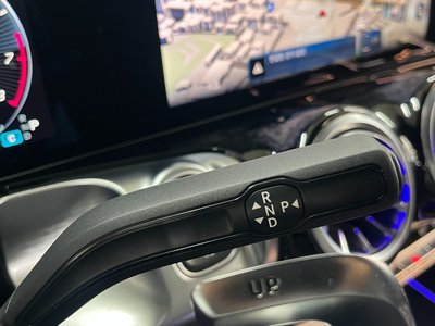 MERCEDES-BENZ GLB - 9