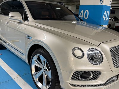 2017 Bentley BENTAYGA thumbnail 12