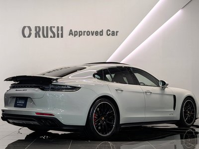 PORSCHE PANAMERA - 4