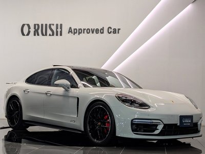 PORSCHE PANAMERA - 1