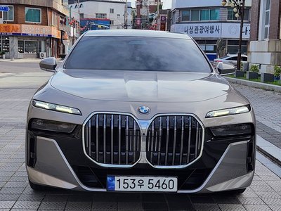 2023 BMW 7 SERIES photo 1