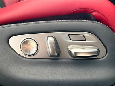 صورة مصغرة 34 لـ 2022 Lexus LS