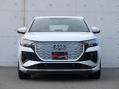 AUDI Q4 E-TRON - 4