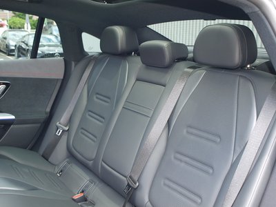 صورة مصغرة 39 لـ 2024 Mercedes-BENZ EQE AMG