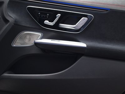 صورة مصغرة 48 لـ 2024 Mercedes-BENZ EQE AMG