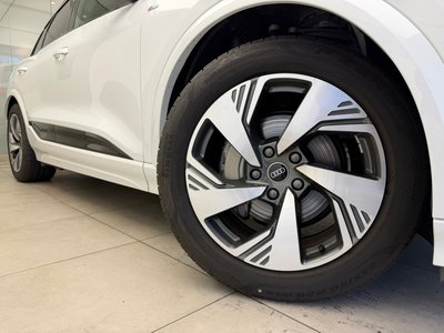 AUDI Q6 E-TRON - 10