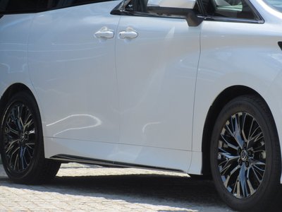 TOYOTA VELLFIRE - 9