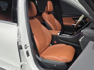 MERCEDES-BENZ GLC - 10