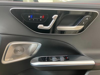 2022 Mercedes-BENZ C-CLASS AMG — фото 10