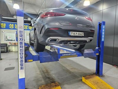 MERCEDES-BENZ GLE-CLASS - 2