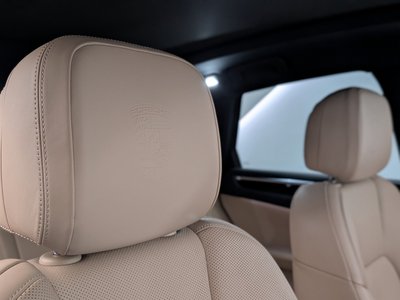 2023 Porsche MACAN thumbnail 29
