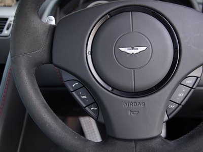 2014 Aston Martin V12 VANTAGE — фото 15
