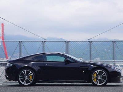 صورة 6 لـ 2014 Aston Martin V12 VANTAGE