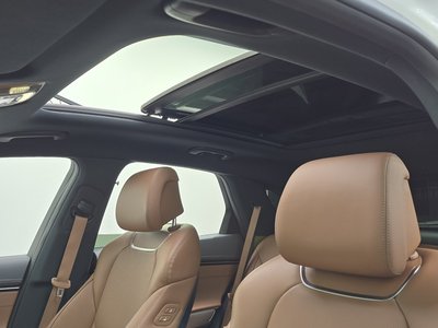 2022 Genesis GV70 thumbnail 17