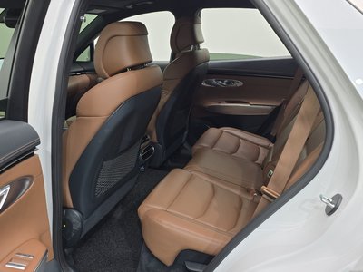 2022 Genesis GV70 thumbnail 11