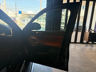 2022 BMW X6 — фото 10