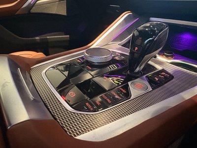 2022 BMW X6 — миниатюра 21