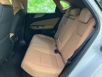 صورة 7 لـ 2024 Lexus NX