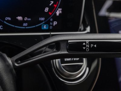 MERCEDES-BENZ E-CLASS - 9