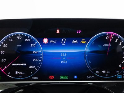 MERCEDES-BENZ E-CLASS - 8