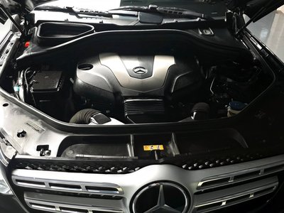 MERCEDES-BENZ GLS - 7