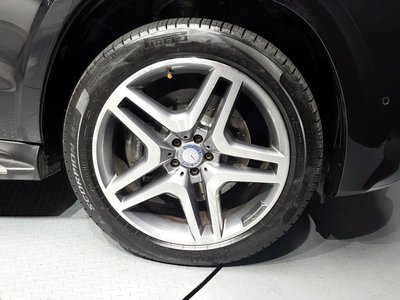 MERCEDES-BENZ GLS - 6