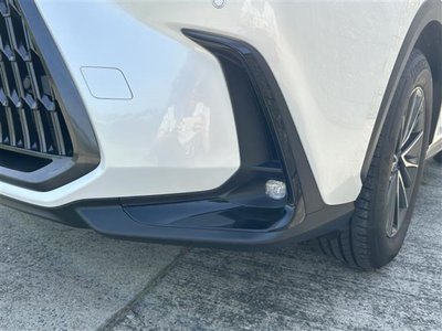 2025 Lexus NX thumbnail 34