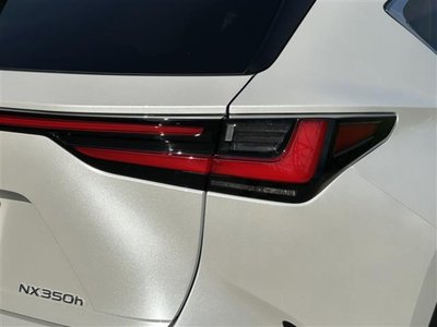 2025 Lexus NX thumbnail 36