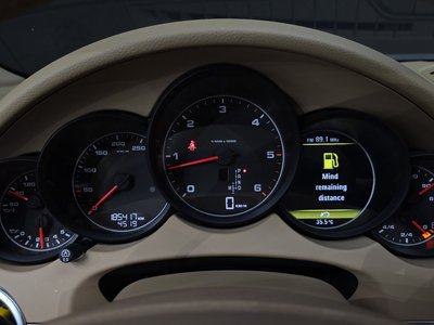 2012 Porsche CAYENNE 照片 8