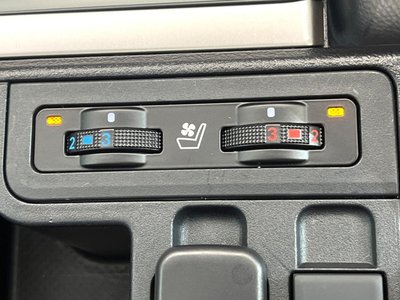 TOYOTA LAND CRUISER PRADO - 7