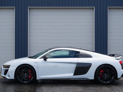 AUDI R8 - 8
