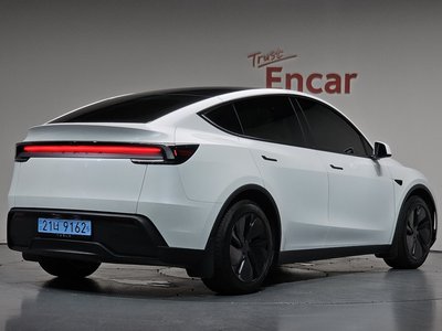 2026 Tesla MODEL Y 照片 2