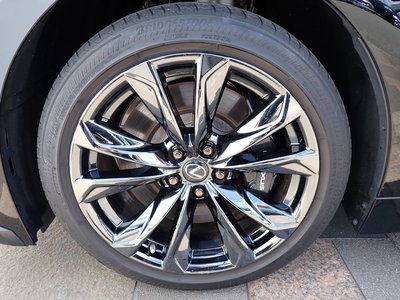 صورة مصغرة 39 لـ 2021 Lexus LS