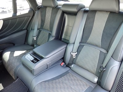 صورة مصغرة 38 لـ 2021 Lexus LS