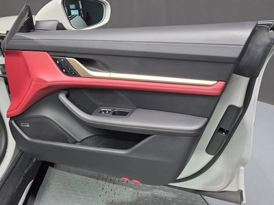 2022 Porsche TAYCAN 缩略图 14