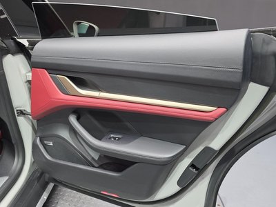 2022 Porsche TAYCAN 缩略图 15
