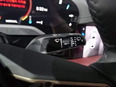 2022 Porsche TAYCAN 缩略图 28