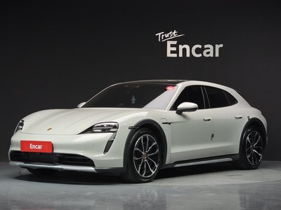2022 Porsche TAYCAN photo 1