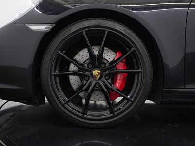 PORSCHE 911 - 5
