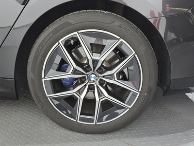 BMW 5 SERIES - 8