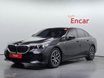 BMW 5 SERIES - 1