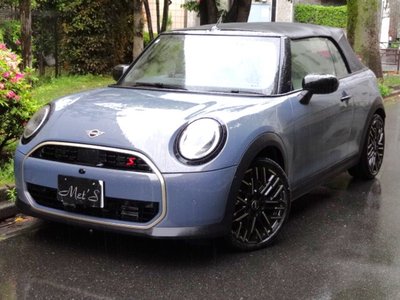MINI CONVERTIBLE - 1